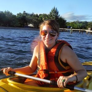 Meet your Posher, Chloe